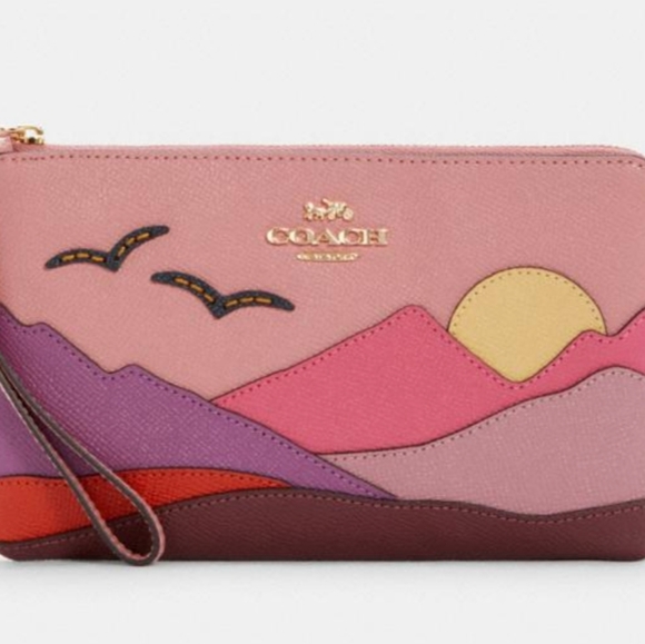 Coach Large Wristlet With Mountain Postcard - Picture 3 of 4